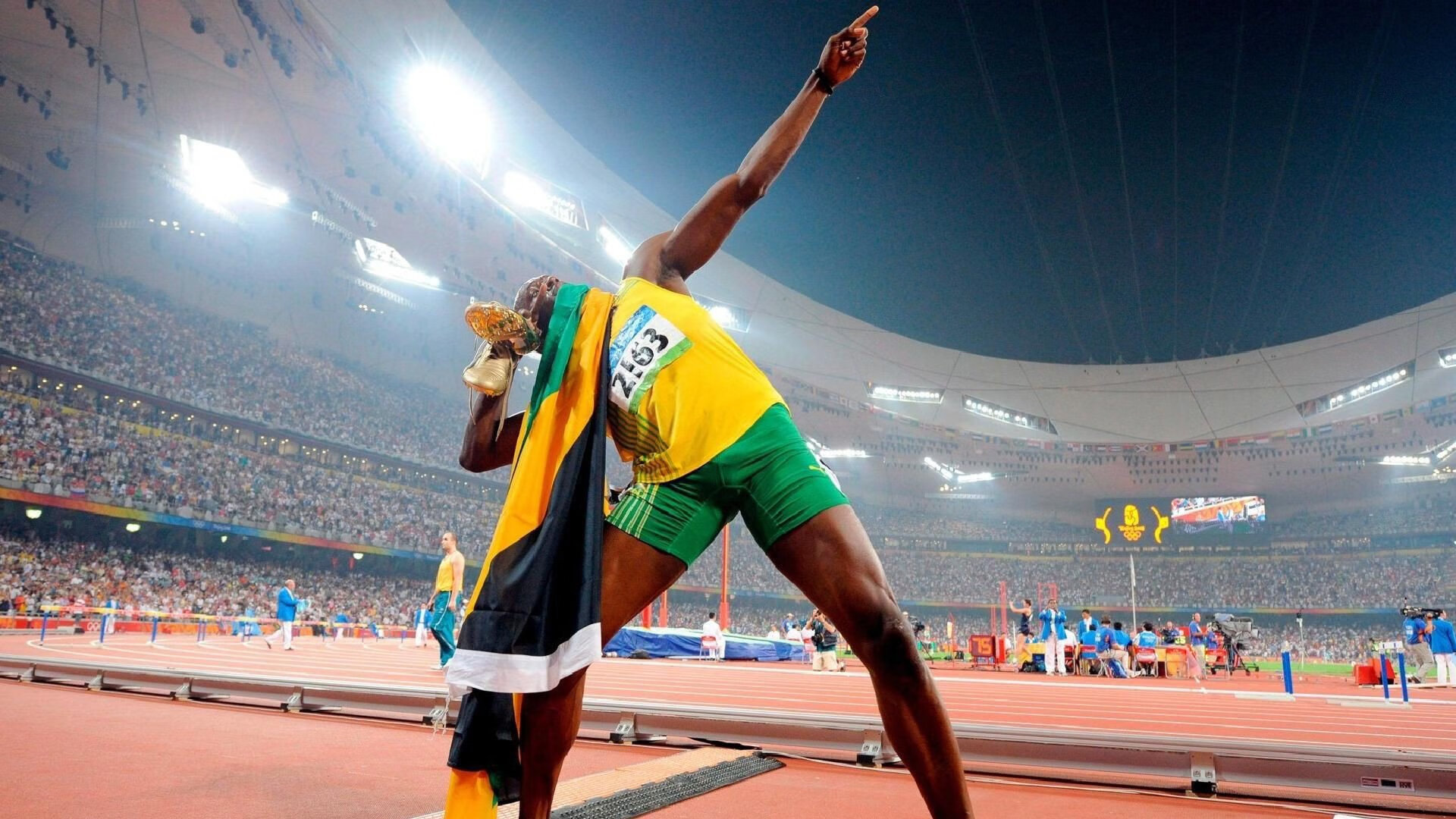 “青少年足球夏令营火热报名，开启梦想之旅”，2020全国青少年足球夏令营比赛视频